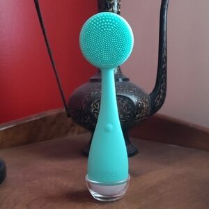 PMD Mint Green Facial Cleansing Device